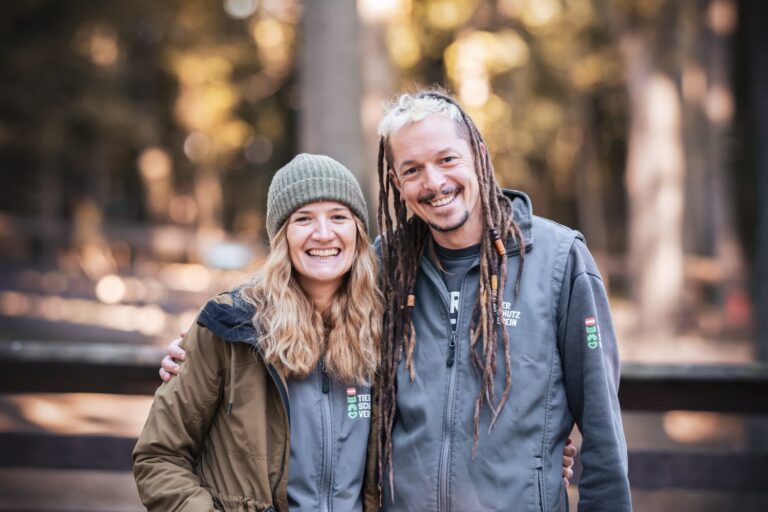 Tierpfleger Alfred und Sabrina Camp Tierschutze © Öster.Tierschutzverein